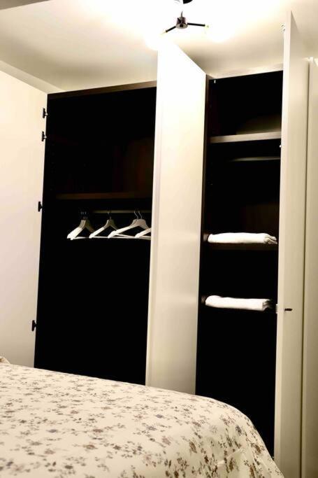 La Casa In Carteria Appartement Modena Buitenkant foto